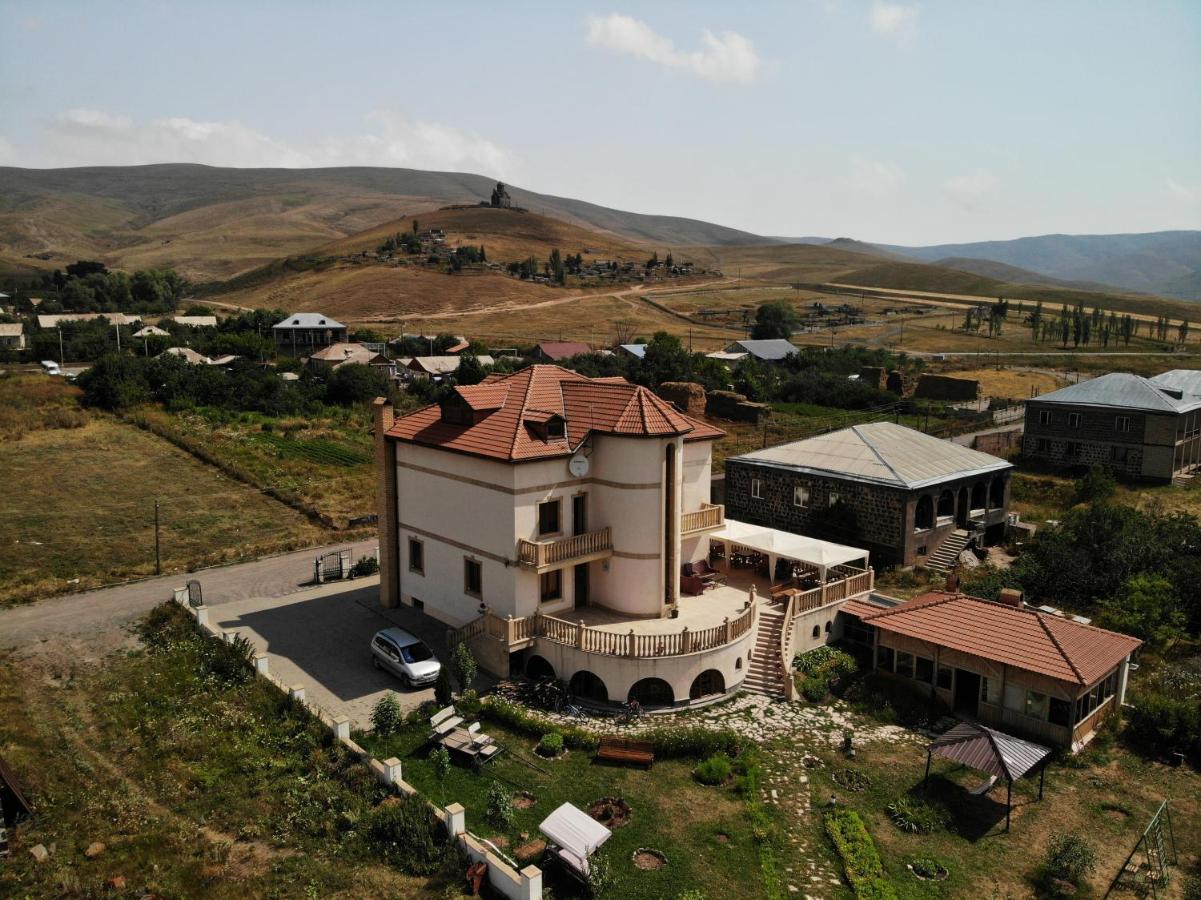 Tsaghkunq Guest House Sevan Exterior photo
