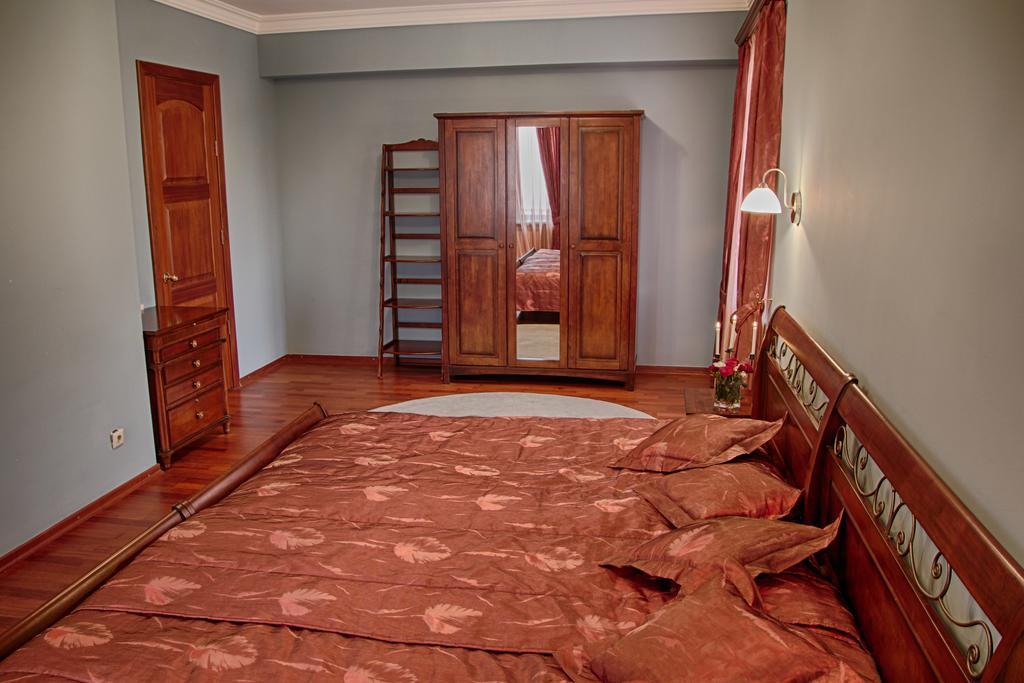 Tsaghkunq Guest House Sevan Exterior photo